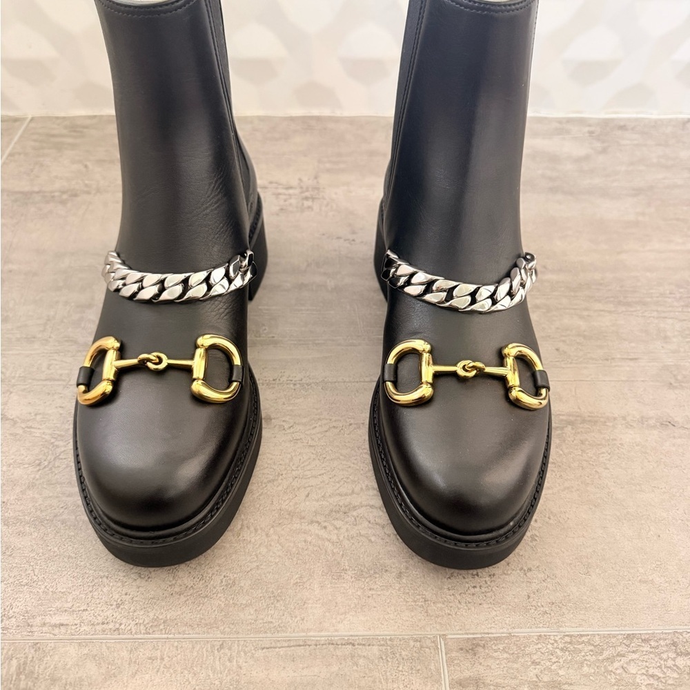 Gucci Black Leather Horsebit Chain Chelsea Boots Women's Size 7 - Picture 5 of 12